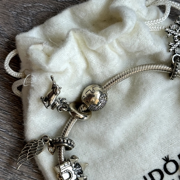 Pandora bracelet with charms silver with receipt - Picture 8 of 9